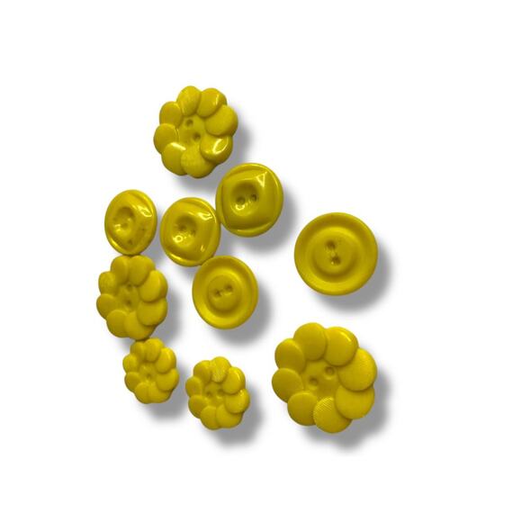 Lot of 10 Yellow Assorted Midcentury Buttons Acrylic Sunshine Yellow - Picture 4 of 5